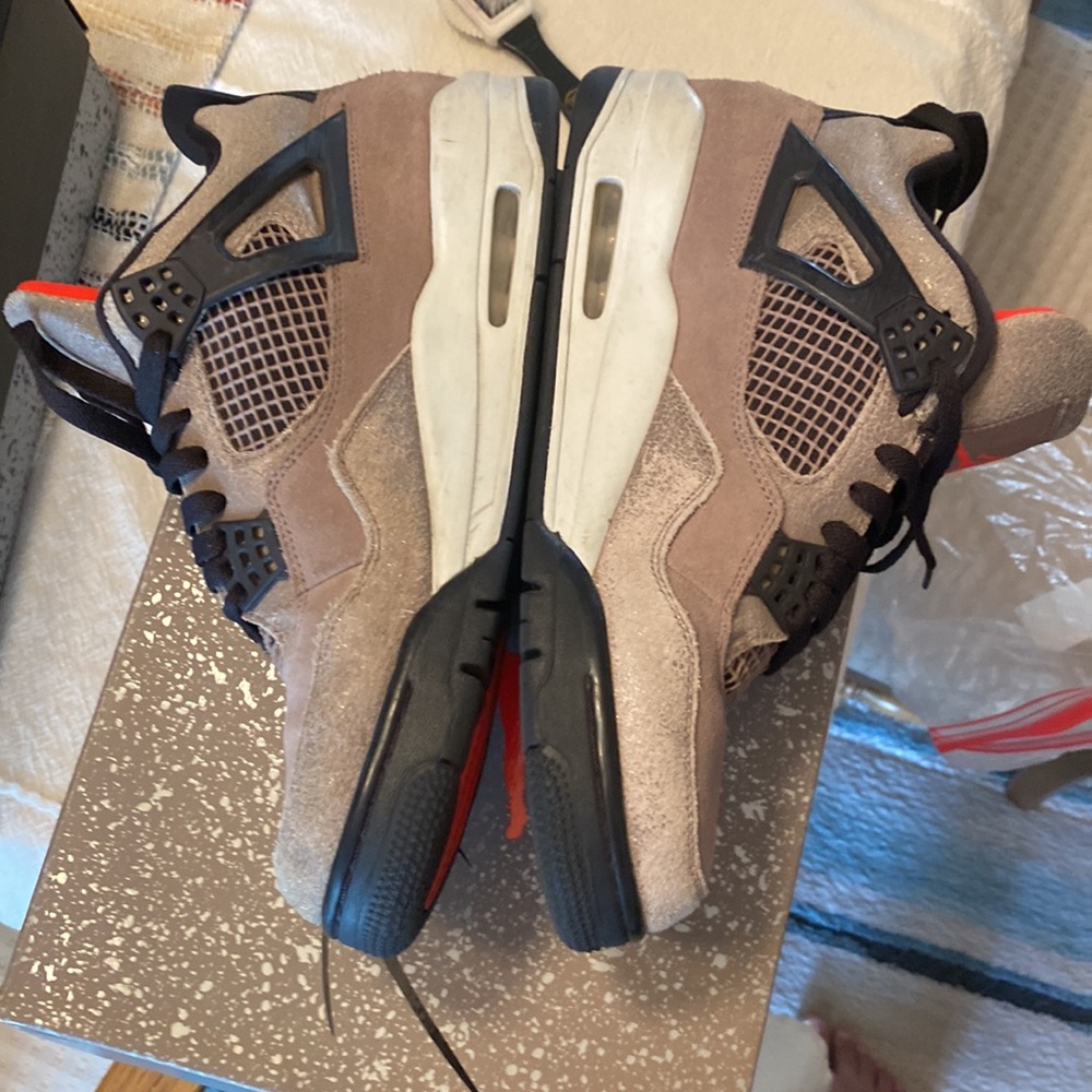 Jordan 4 (SOLD) - Picture 3 of 8